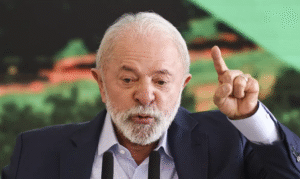 Lula solta frase em tom de ameaça contra Trump