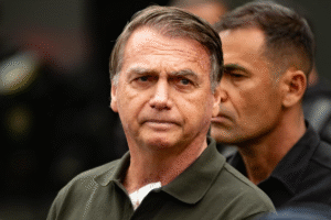 Moraes pode mandar Bolsonaro pra Papuda se Trump sancionar Brasil de novo, diz site