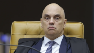 Pela primeira vez, PF vai investigar Moraes