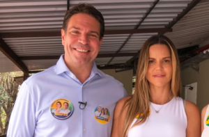 Mulher de Ramagem está de volta ao Brasil e será candidata