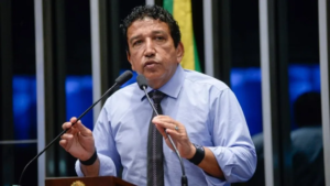 Após caso bizarro, Magno Malta cobra urgência no Senado para projeto que regulamenta homeschooling