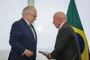 Planalto e STF negociam preservar Moraes até depois da eleição Edson Fachin, já cumpriu a 1ª parte do acerto