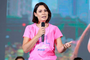 Michelle Bolsonaro é internada em Brasília