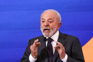 Na frente de Lula, Messias confronta Andrei Rodrigues