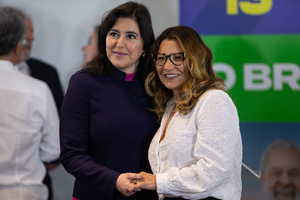 Janja e Simone surfam em fake News que tenta enganar católicos