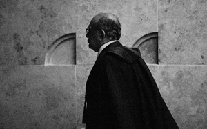 Ministros apontam articulação de ala de Gilmar Mendes para contestar a eleição se Flávio Bolsonaro ganhar.”
